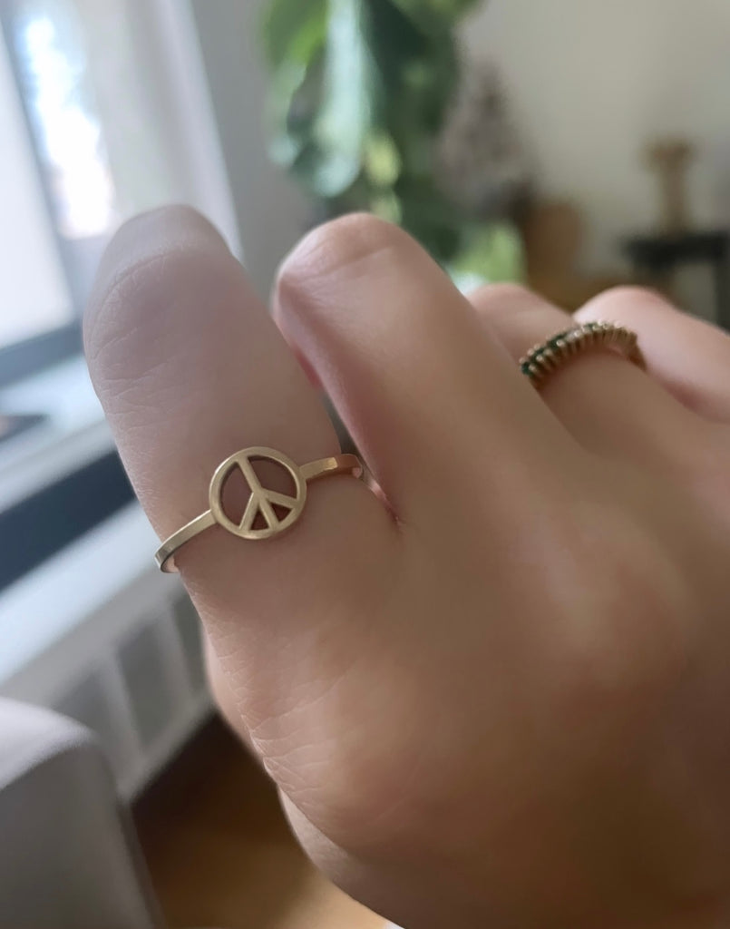 solid 14k gold peace sign ring