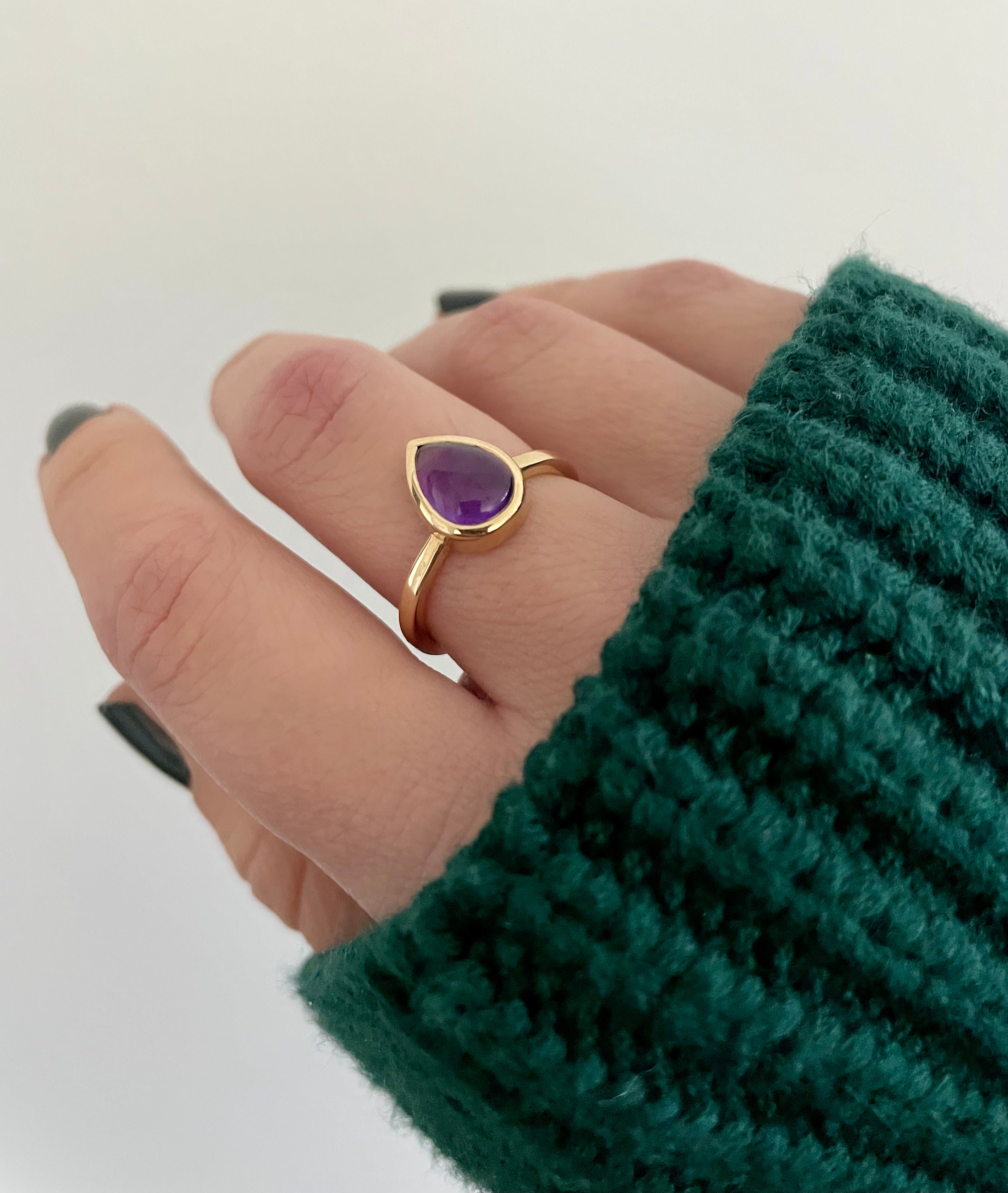 pear-shaped stone ring - amethyst with 14k gold