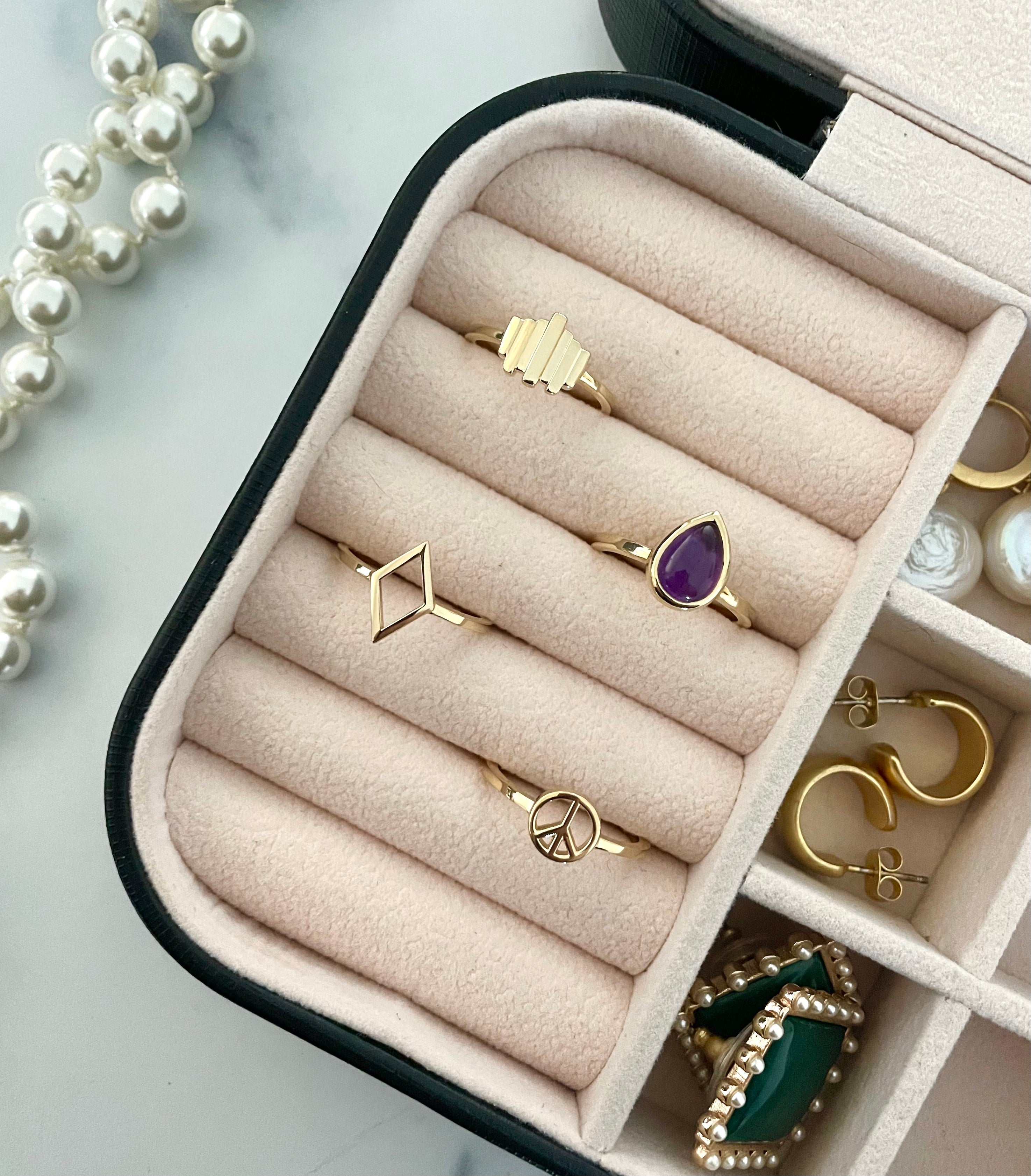pear-shaped stone ring - amethyst with 14k gold