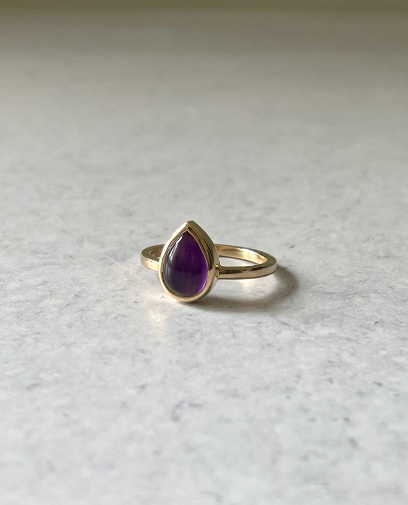 amethyst ring, gold amethyst ring, purple stone ring, gold purple stone ring, pear-shaped amethyst gemstone set in solid 14k gold