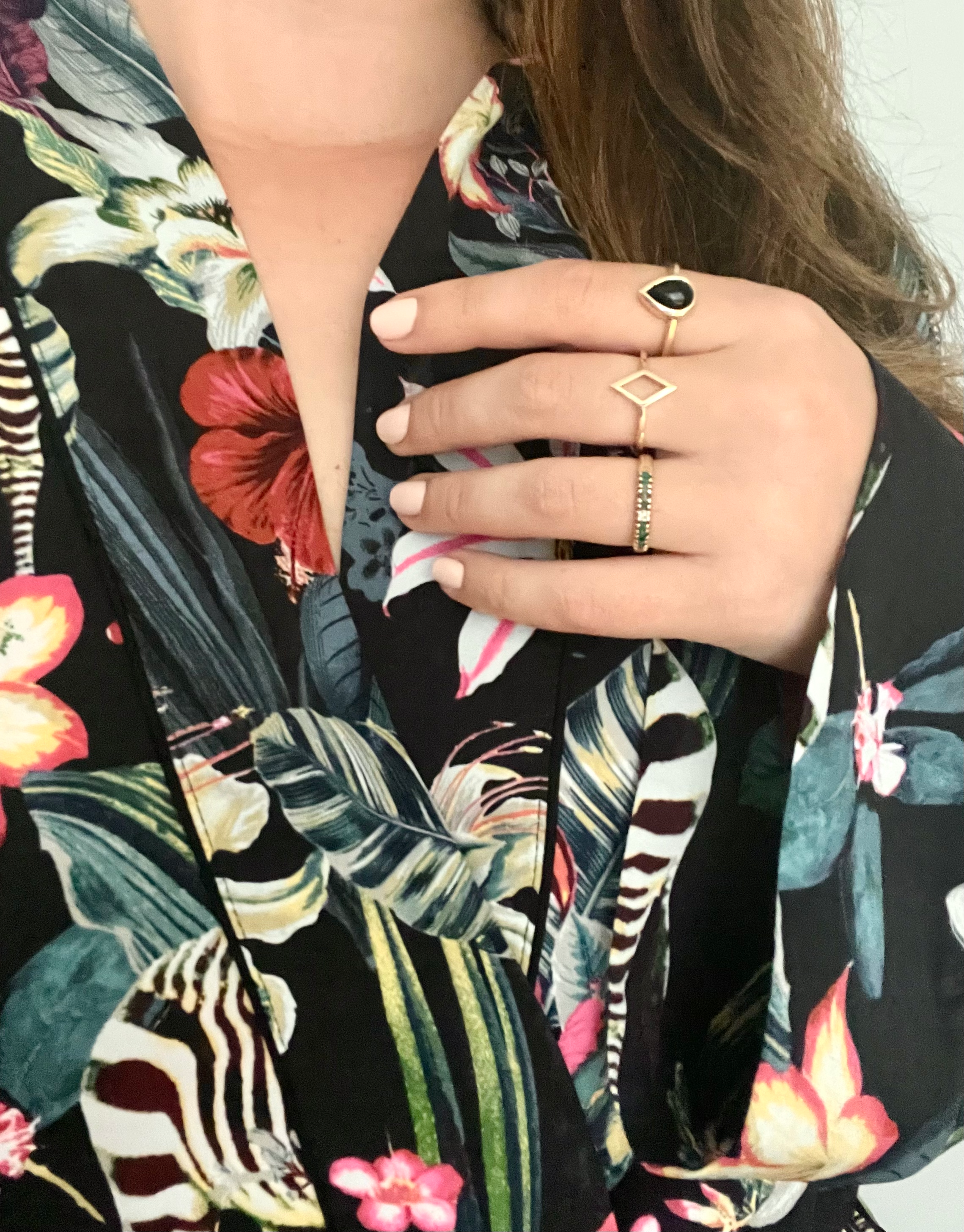 pear-shaped stone ring - black onyx with 14k gold