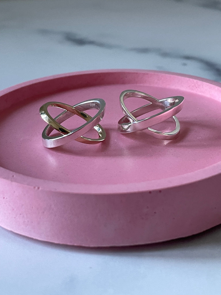the mixed metal crossover ring - 925 silver over solid 14k gold
