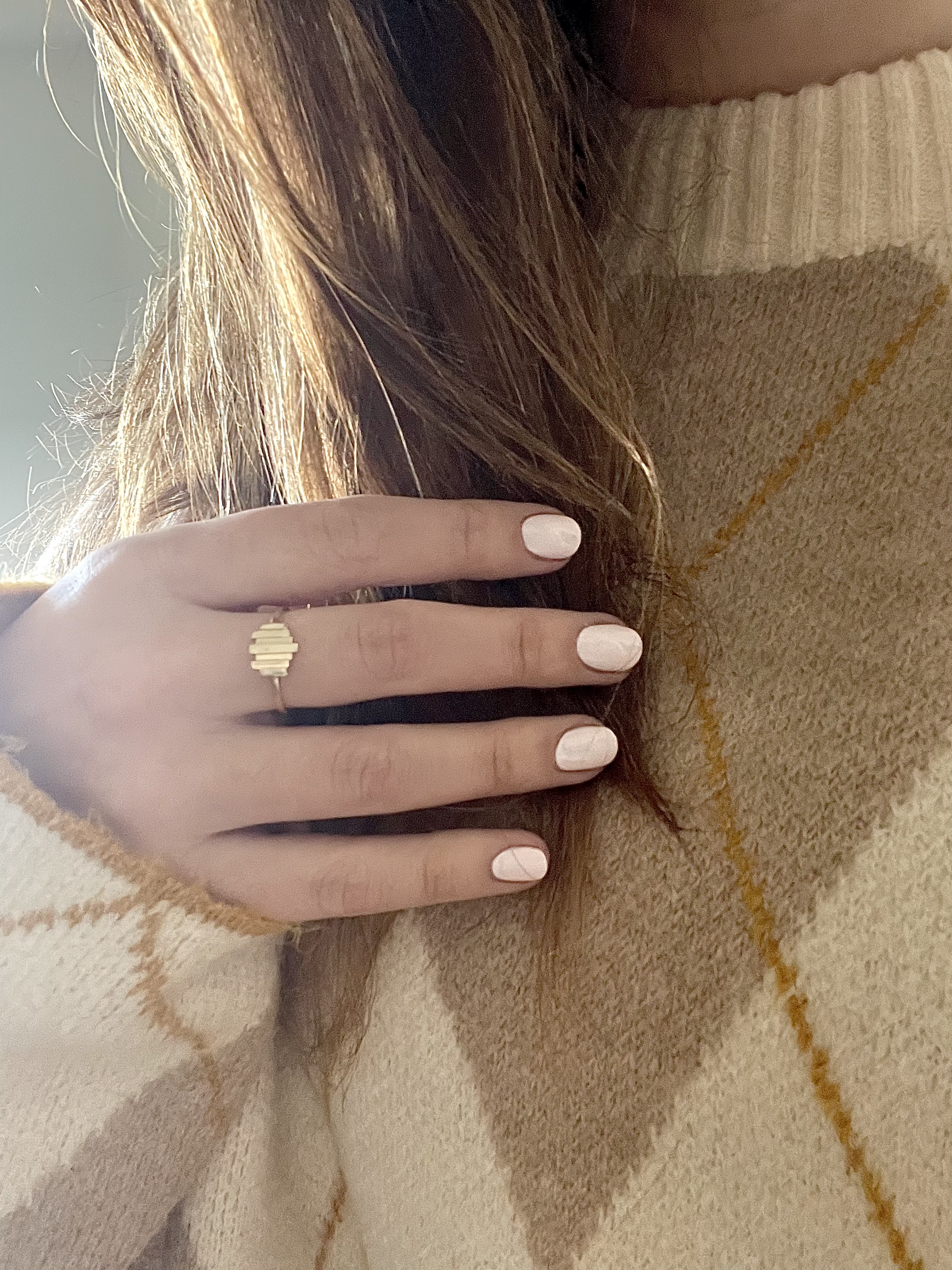 the gold art deco ring can be worn every day, anywhere, and with any outfit