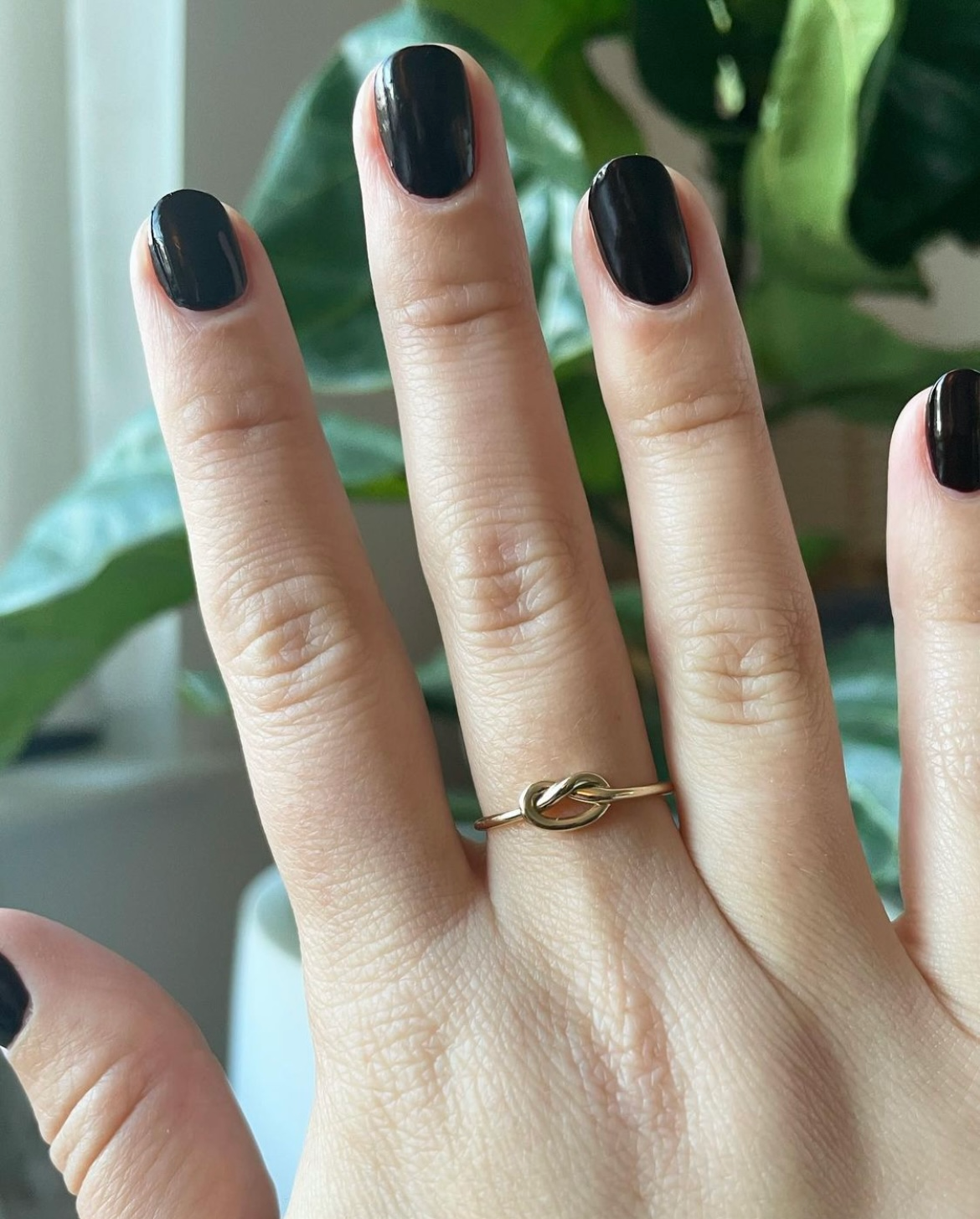 solid 14k gold knot ring