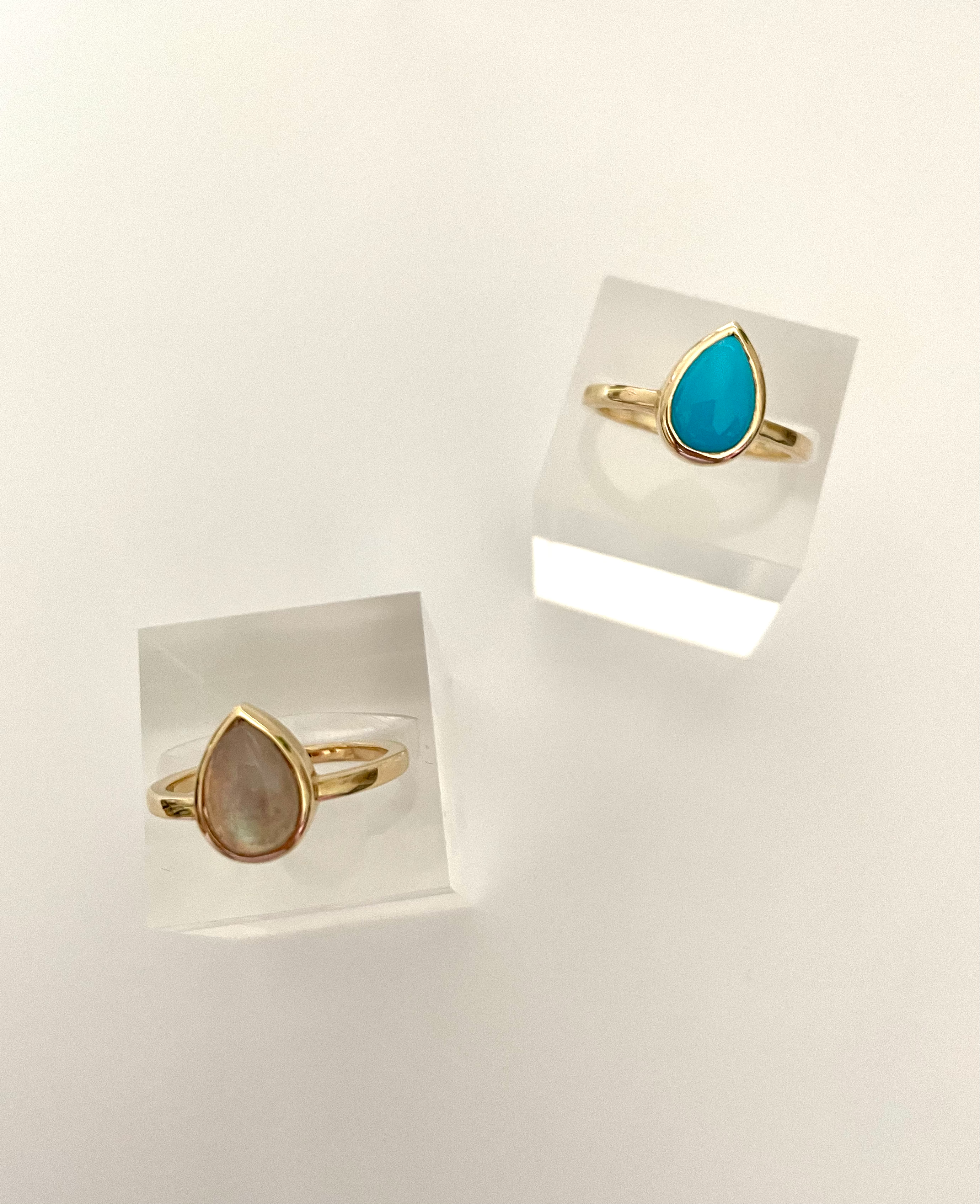 pear-shaped stone ring - turquoise with 14k gold